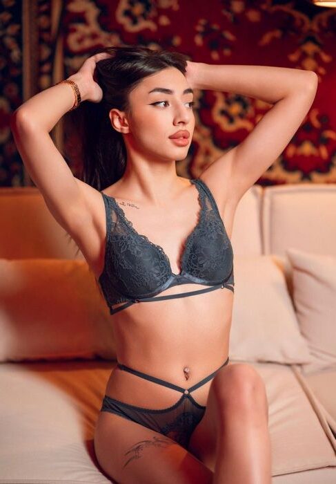 Ночные бабочки Волгограда: Кто становится звёздой интим-досуга? Ночные бабочки Волгограда: Кто становится звёздой интим-досуга?